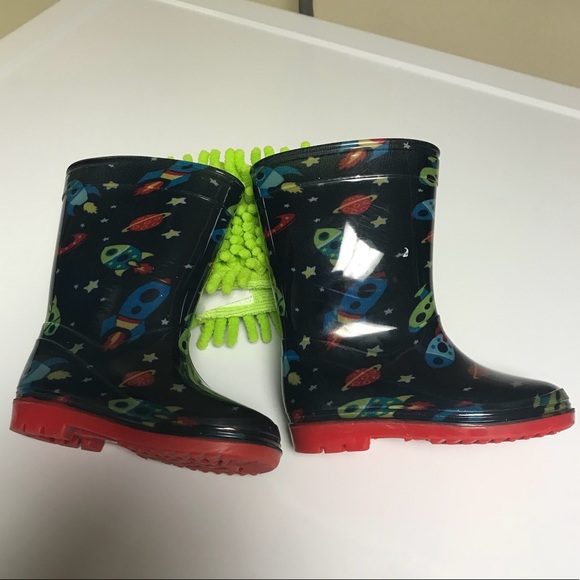Space/Rocket Ship Rain Boots Toddler Size 5 - Picture 6 of 8